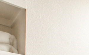 Interior Motif Apartments For Rent in Woodland Hills, CA 91367